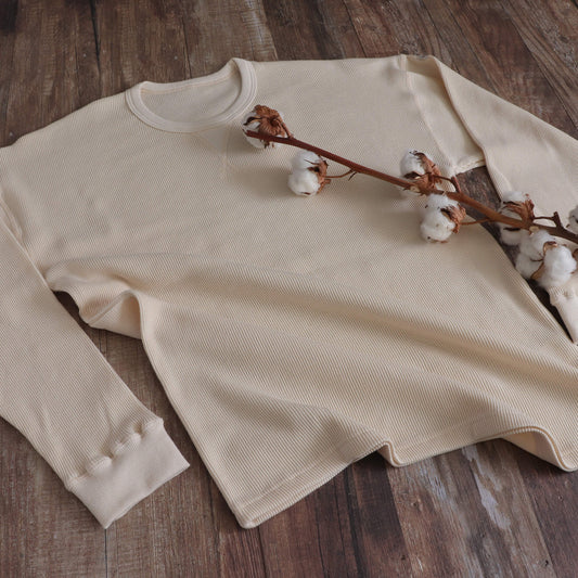 V-neck off-white short-sleeve T-shirt