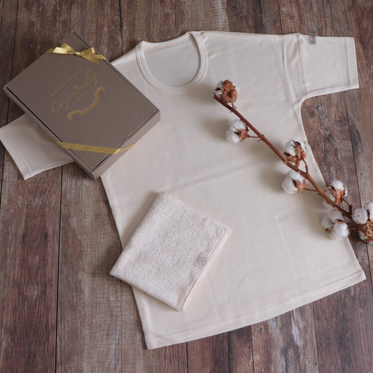 スムースニット半袖Tシャツとハンドタオルのギフトセット（Creem White）