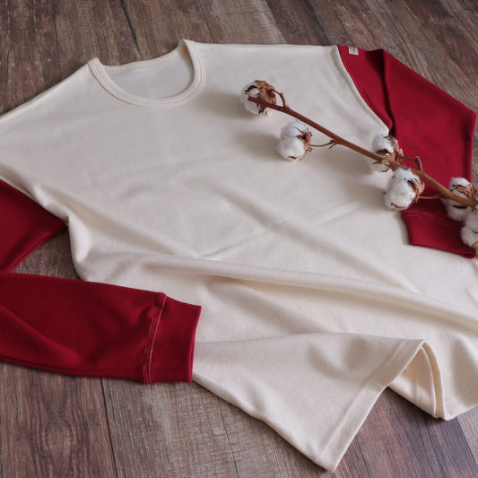 V-neck off-white short-sleeve T-shirt